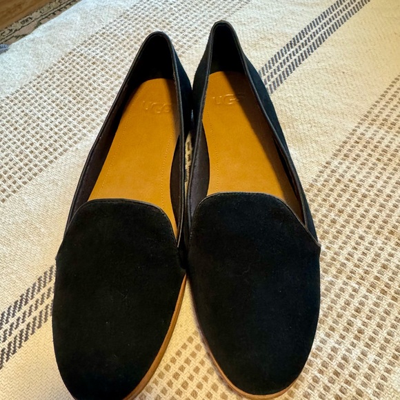 UGG Shoes - UGG Elegant Black Nubuck Women's Loafers
